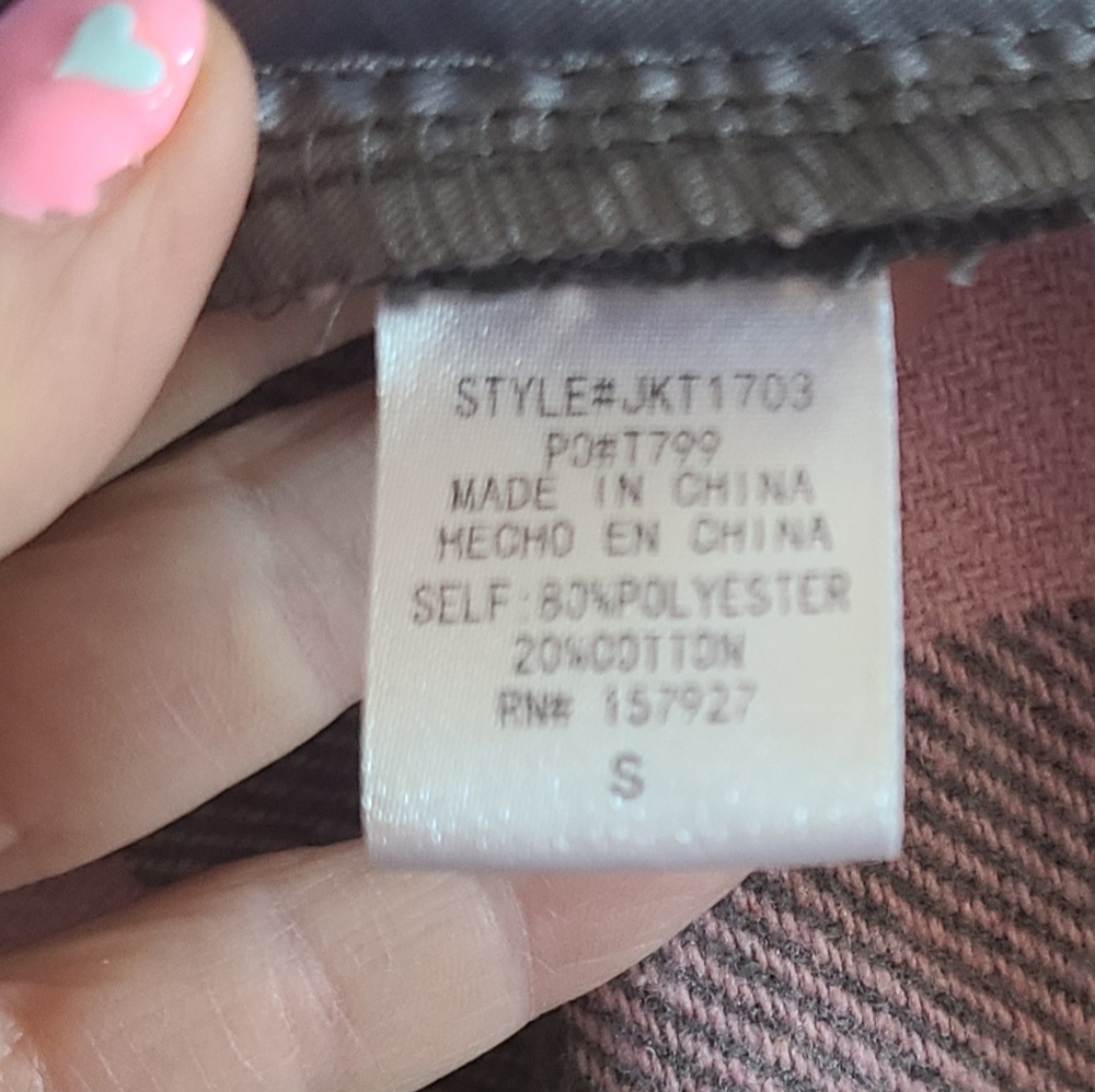 Shacket - Picture 2 of 8